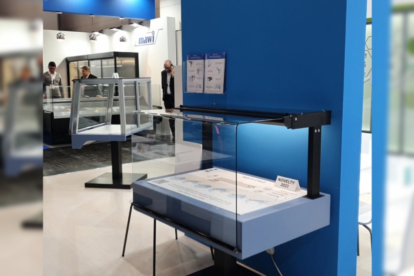 Lift up opening system for tempered flat, double curve and R20 linear glass panels - NEM 043 - 1