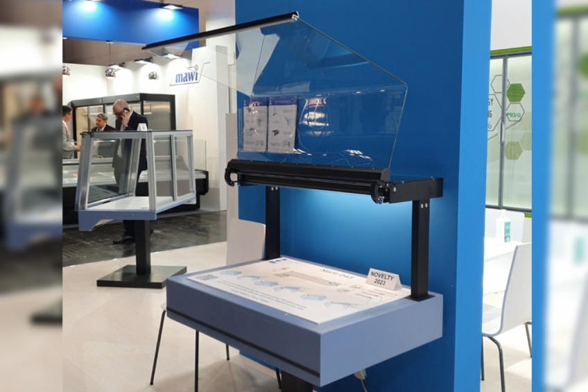 Lift up opening system for tempered flat, double curve and R20 linear glass panels - NEM 043 - 2